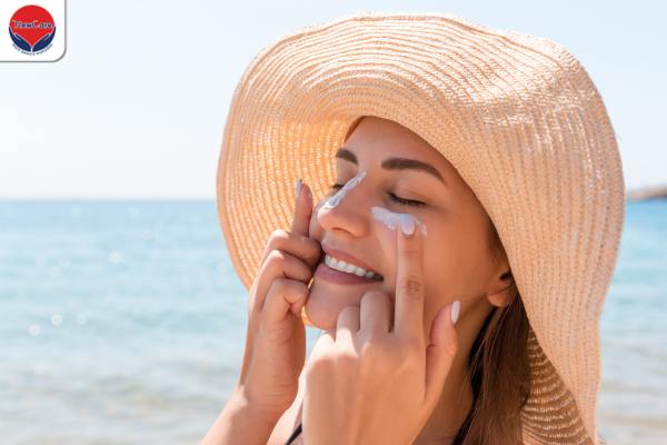 Yếu tố lựa chọn kem chống nắng dành cho da khô nâng tone